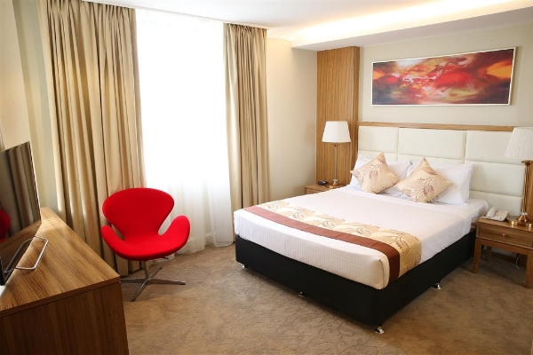 PLUS HOTEL DIANA (Brisbane)